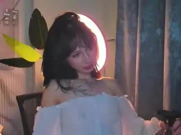 michelle_murray — GOAL: doggy + make ass red with spanks [44 tokens remaining] Welcome to my room! #feet #ass #germany #lovense #18