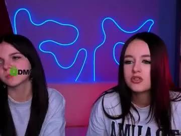 mikameovv — GOAL: my first goal [333 tokens remaining] Welcome to my room! #brunette #shy #cute #nonude #new