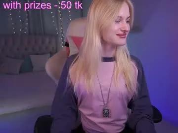 Freechat monicavelen on Chaturbate