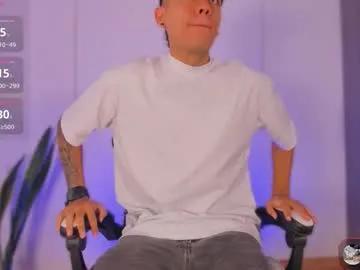 nickyblazze_ — Your presence here can make us hotter LOVENSE ONIG: nickyblazze_ - Goal: Play with your mouth toy - #bigdick #lovense #master #new #twink