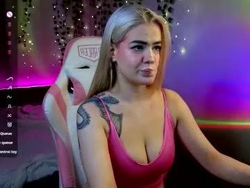 Freechat redvelveten on Chaturbate