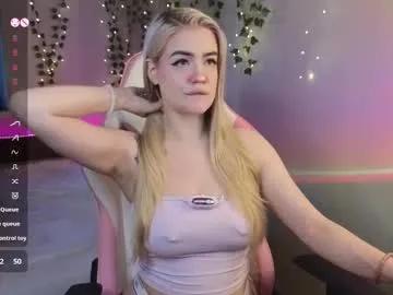 Freechat redvelveten on Chaturbate