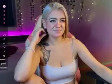 Freechat redvelveten on Chaturbate