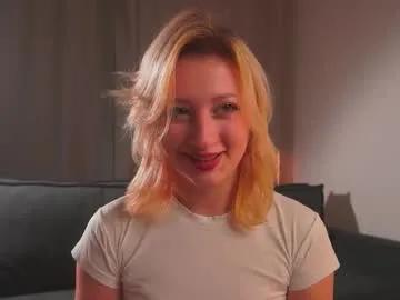 Freechat rue_novella on Chaturbate