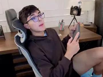 sayronvg — GOAL: Show cum     115 tkn [935 tokens remaining] Welcome to my room! #gay #anal #femboy #18 #twink