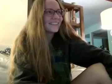 Freechat skywinters on Chaturbate