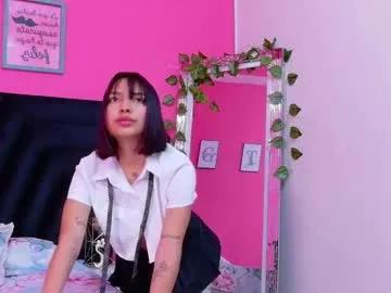 Freechat slutlittlecamila on Chaturbate