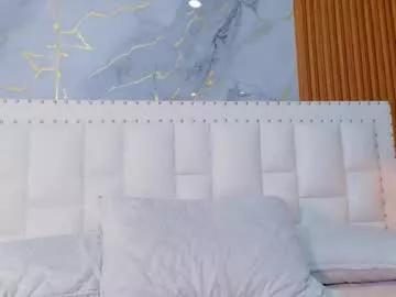 Freechat slutlittlecamila on Chaturbate