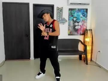 Freechat voyeurism_guys on Chaturbate