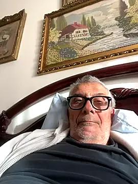 StripChat 4n4l1zz4m1 is Freechat 4n4l1zz4m1 — Spiami in bagno e masturbami con il Lush