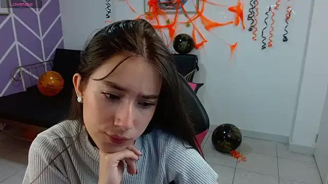 Freechat Adhara_Kitten on StripChat
