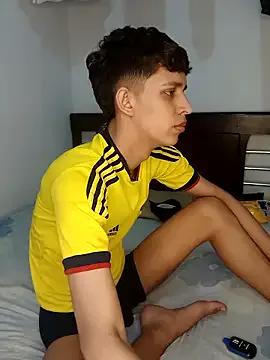 Alayn_sexy_ayes — show ass in doggy style