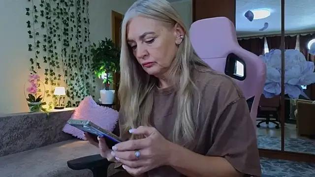 StripChat amelia_blondy is Private amelia_blondy — Your vibrations my orgasm your cum:wink