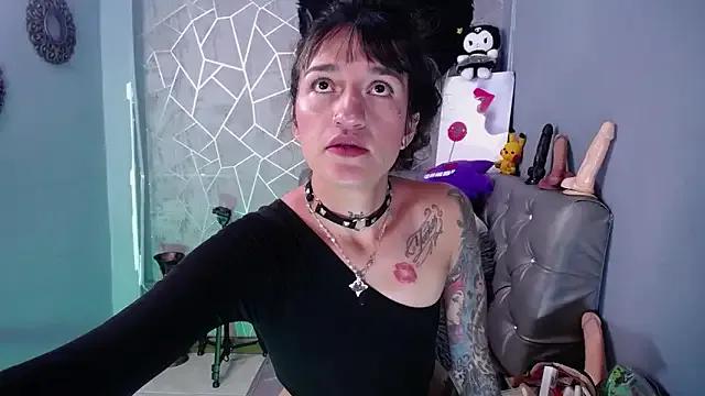 Freechat amelierouss on StripChat