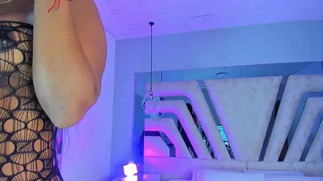 AngelineHeet — riding your cock until it squirts 