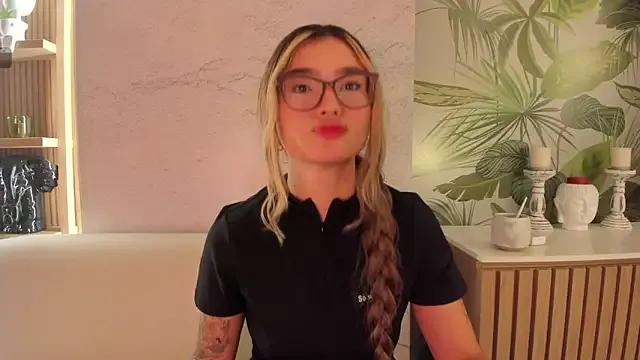 Arianavillada on StripChat 