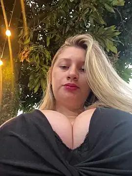 aurora_coldd — Make my pussy wet 