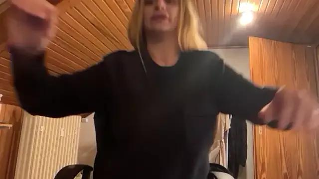 Freechat ClaireDeLunee on StripChat