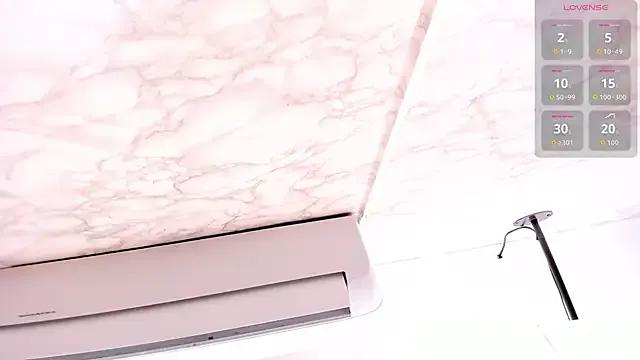 Freechat EXOTIC_EBONY_ on StripChat