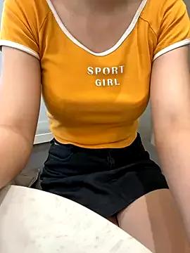 Hamy88 — Naked and cum squirt public Cafe