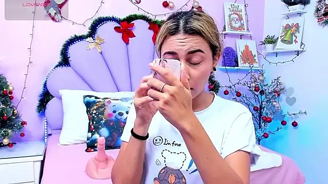 StripChat HannaPretthy is Group HannaPretthy — Spread pussy