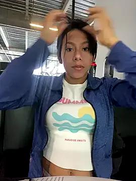 Katherinm — Take off me bra and make horny