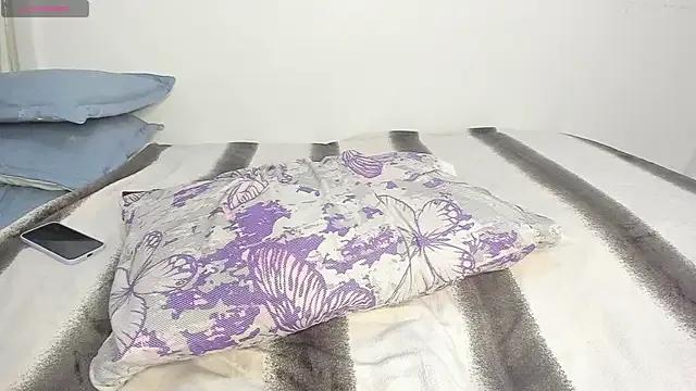 Freechat katitahotcam_ass on StripChat