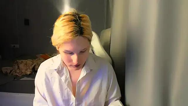 Kleo_Godde — play with tits