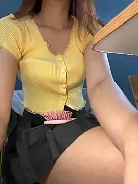 Lami_Mi — Walk naked squirt in public street