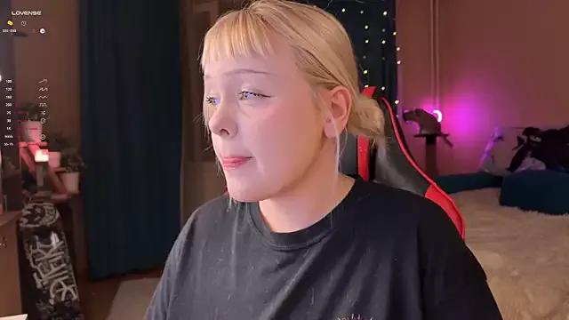 Freechat LisaLaas on StripChat