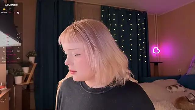 Freechat LisaLaas on StripChat