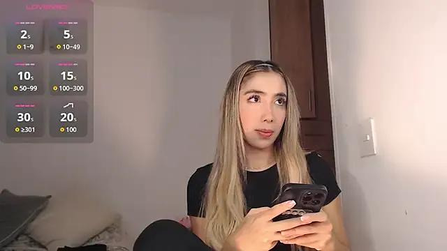 Marian_se — Riding Cock + bouncing Booobs 