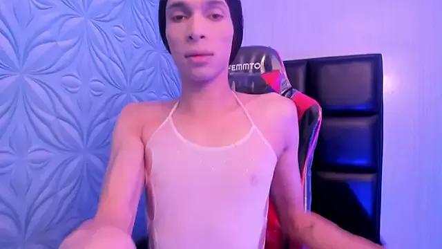 Freechat Milk_max_18 on StripChat