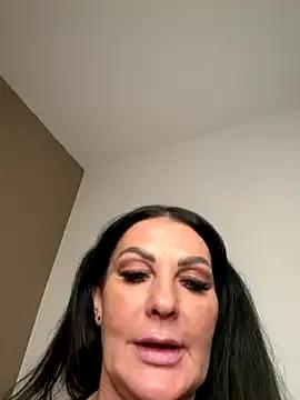 Nola_Luxx-offiziell — Spit on Boobs fake sperm and on Face