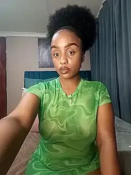 Freechat Queen-Chocolate on StripChat