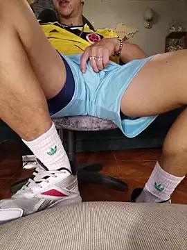 StripChat rogert_xx is Freechat rogert_xx — show cock by the sleeve of your short