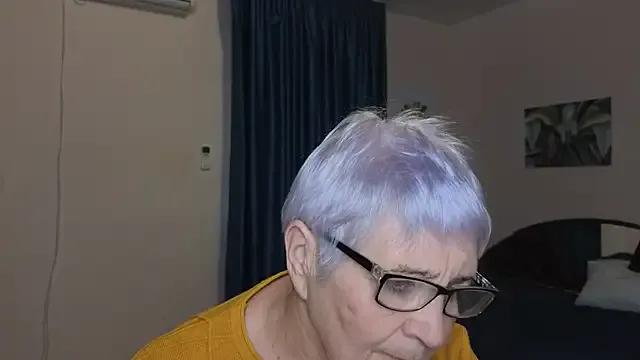 Freechat Sandra_Snowflake on StripChat