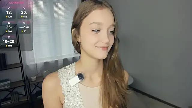 StripChat SerrenaAa is Freechat SerrenaAa — im back! send me your kisses!