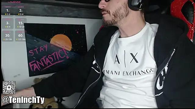 StripChat teninchty is Freechat teninchty — CUM while self sucking and swallow.