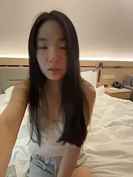 TinyBabe — give all tippers surprise after stream<3